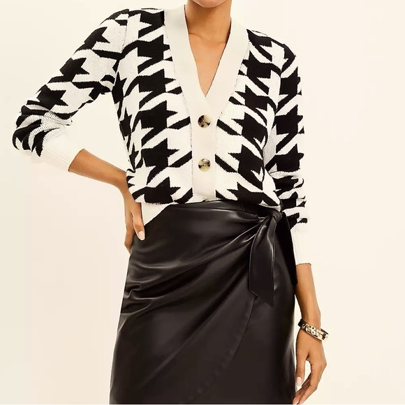 Loft Houndstooth V-neck Cardigan - Picture 1 of 6
